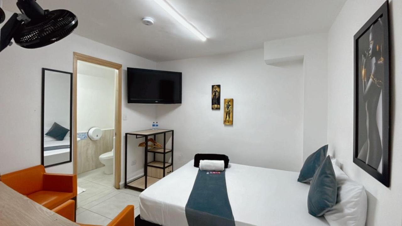 Lleras Place Hotel Медельїн Екстер'єр фото